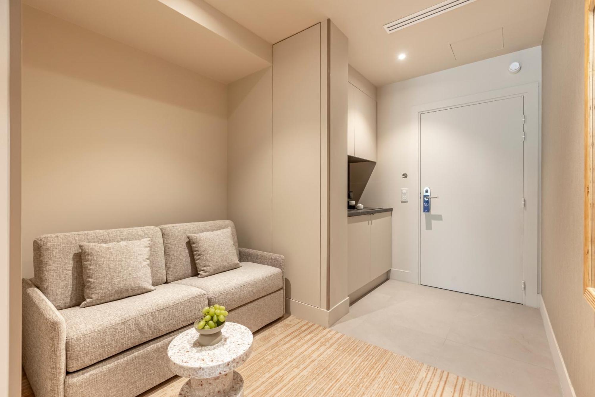 Suites Fl By Sweett Paris Room photo