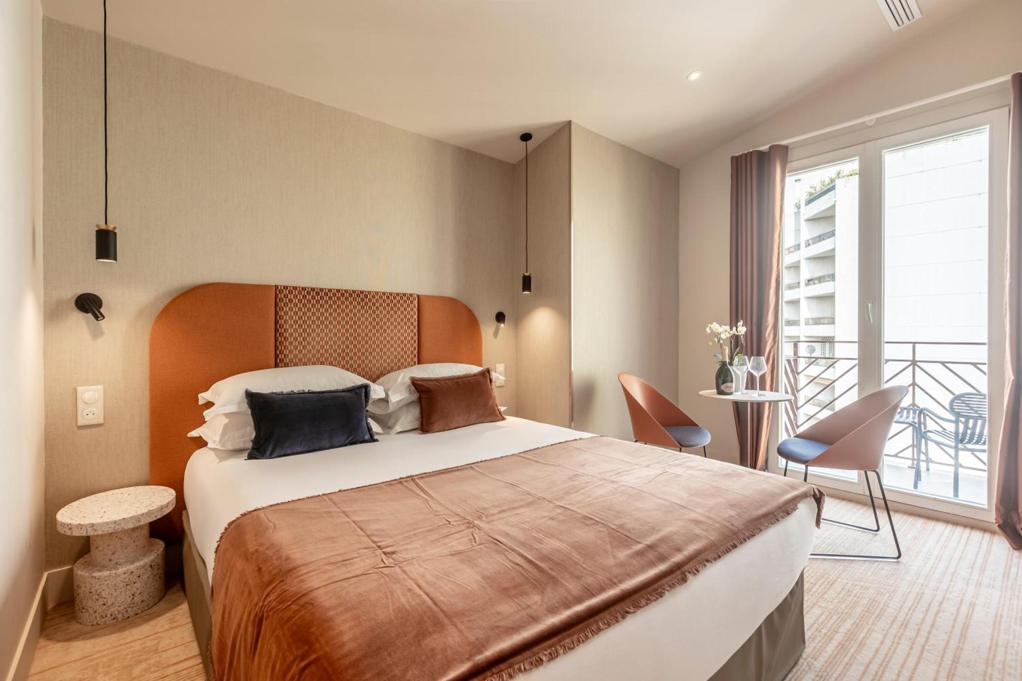 Suites Fl By Sweett Paris Room photo