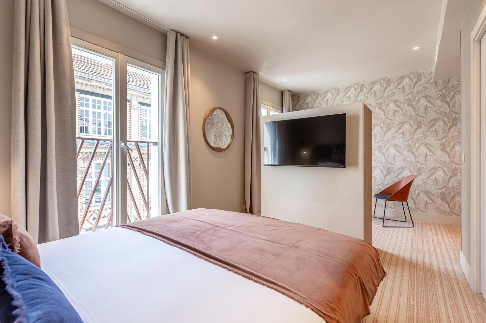 Suites Fl By Sweett Paris Exterior photo