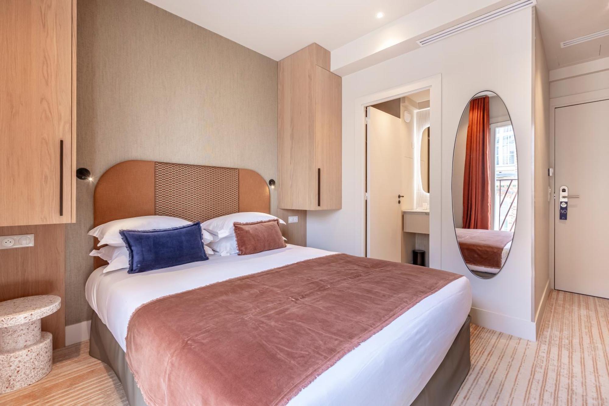 Suites Fl By Sweett Paris Room photo