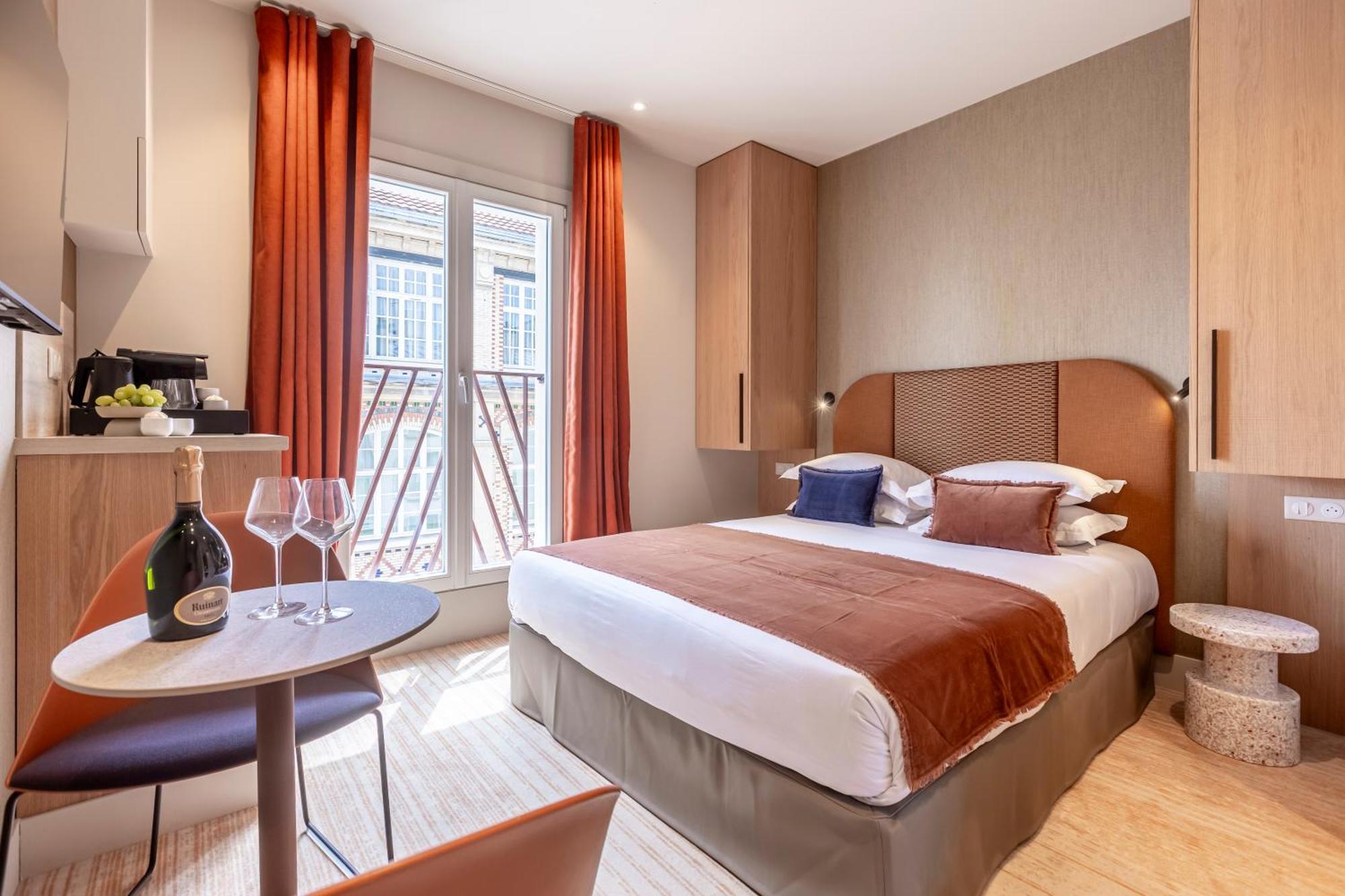 Suites Fl By Sweett Paris Exterior photo
