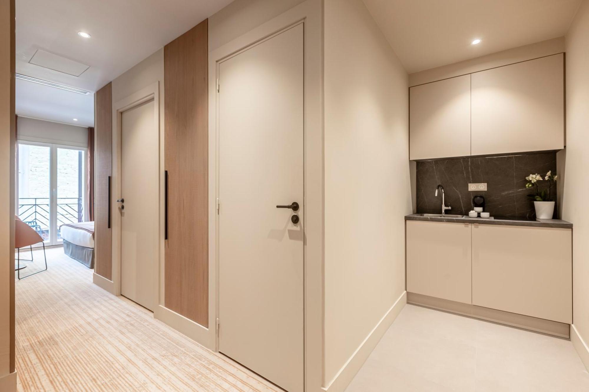 Suites Fl By Sweett Paris Room photo