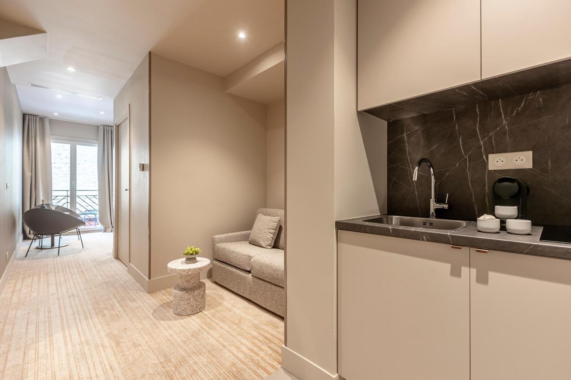 Suites Fl By Sweett Paris Room photo